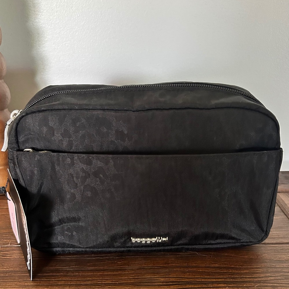 Baggallini Black Emboss Cheetah Cosmetic Bag Case - Picture 7 of 10